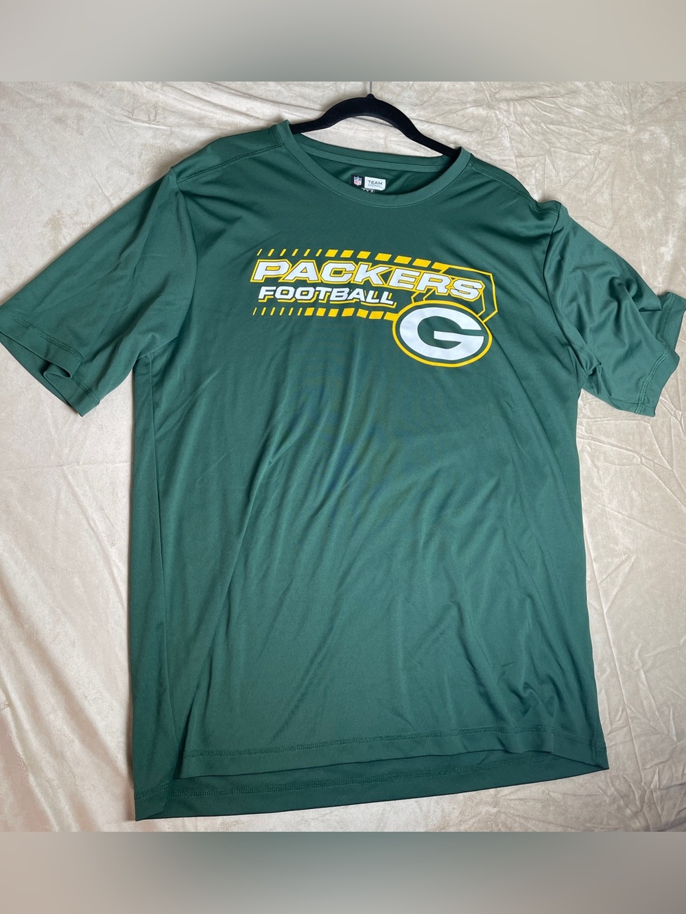 Mens NFL Team Apparel Green Bay Packers performace t-shirt size XL
